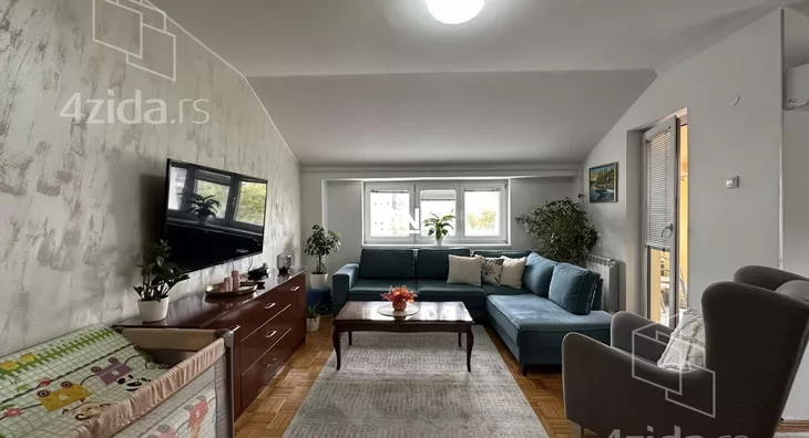 Četvorosoban stan | 4zida