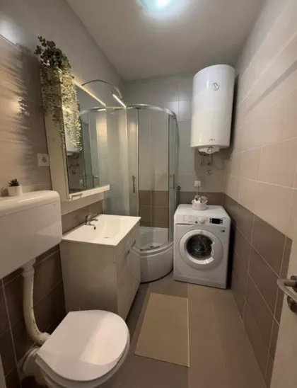 Lole Ribara 51 | 4zida.rs