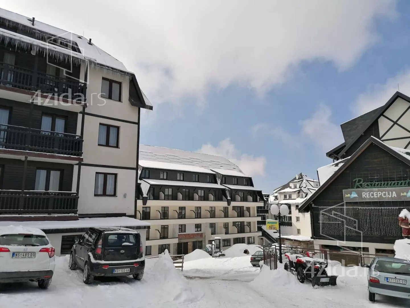 Jednoiposoban stan | 4zida