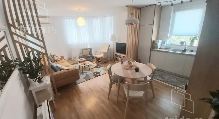 Troiposoban stan | 4zida