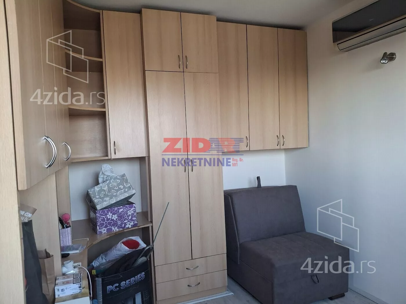 Dvoiposoban stan | 4zida