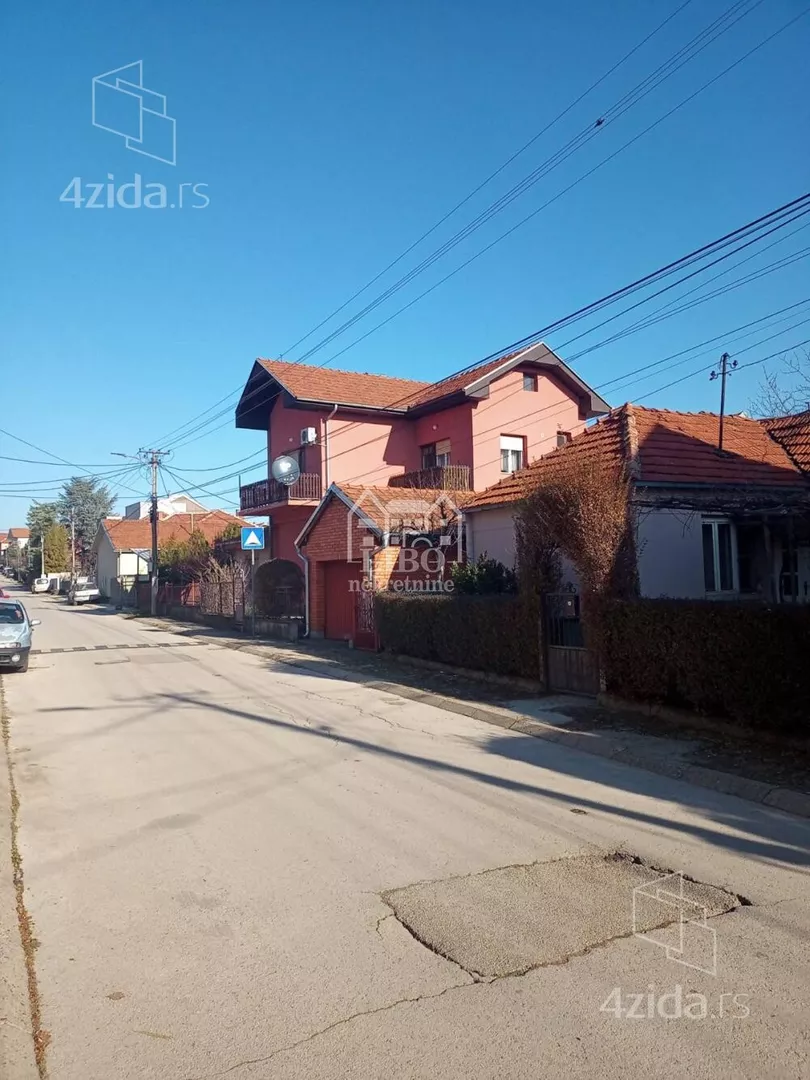 Građevinsko zemljište | 4zida