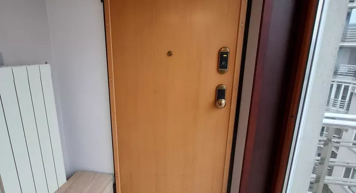 Šestosoban stan | 4zida