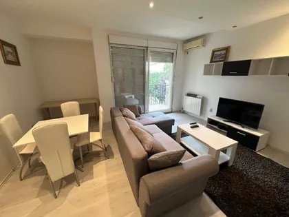 Todora od Stalaća | 4zida.rs