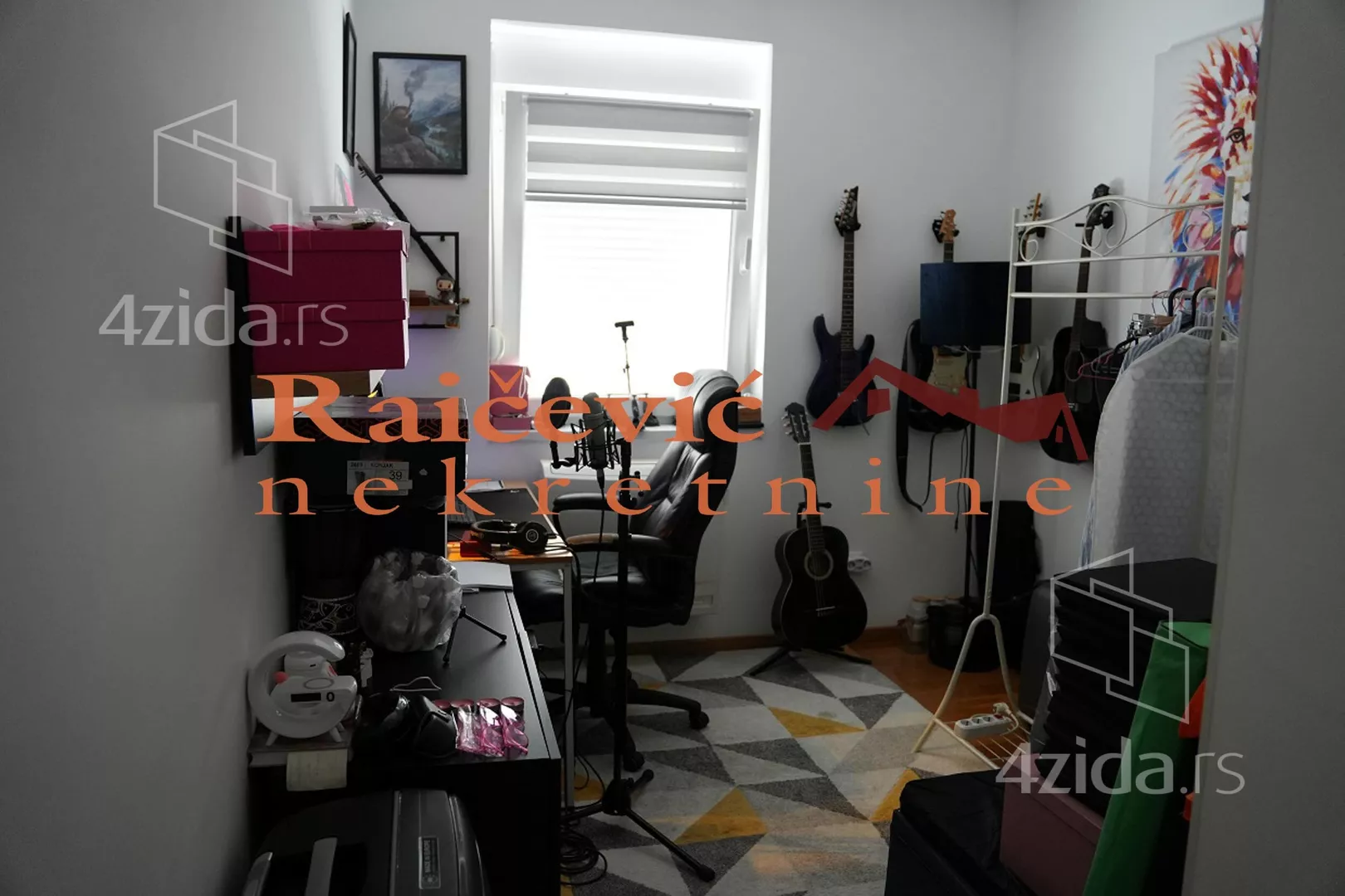 Troiposoban stan | 4zida