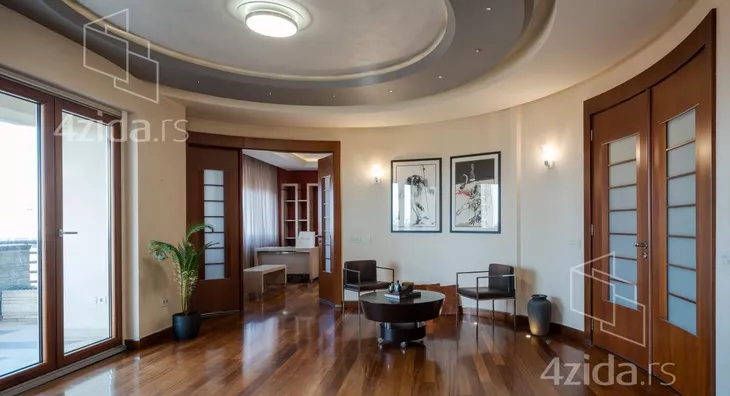 Petosoban stan | 4zida