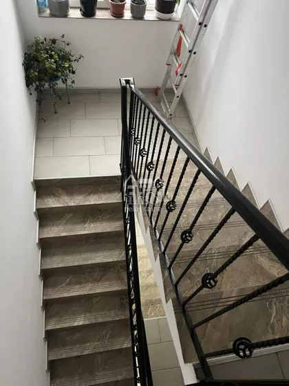 Ledena Stena | 4zida.rs