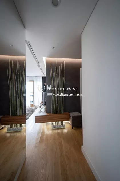 Jurija Gagarina Sun City | 4zida.rs