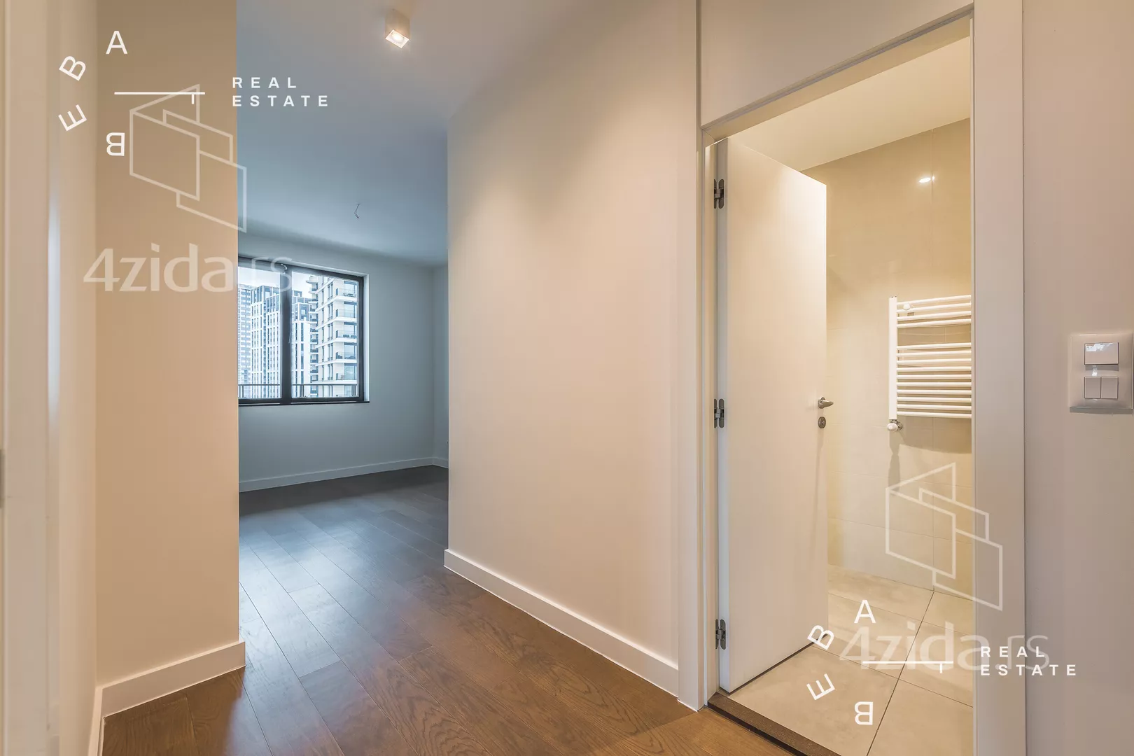 Petosoban stan | 4zida