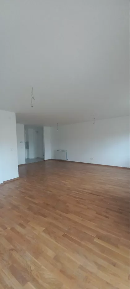 Trg Mučenika | 4zida.rs