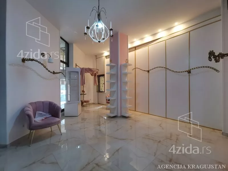 Poslovni prostor | 4zida