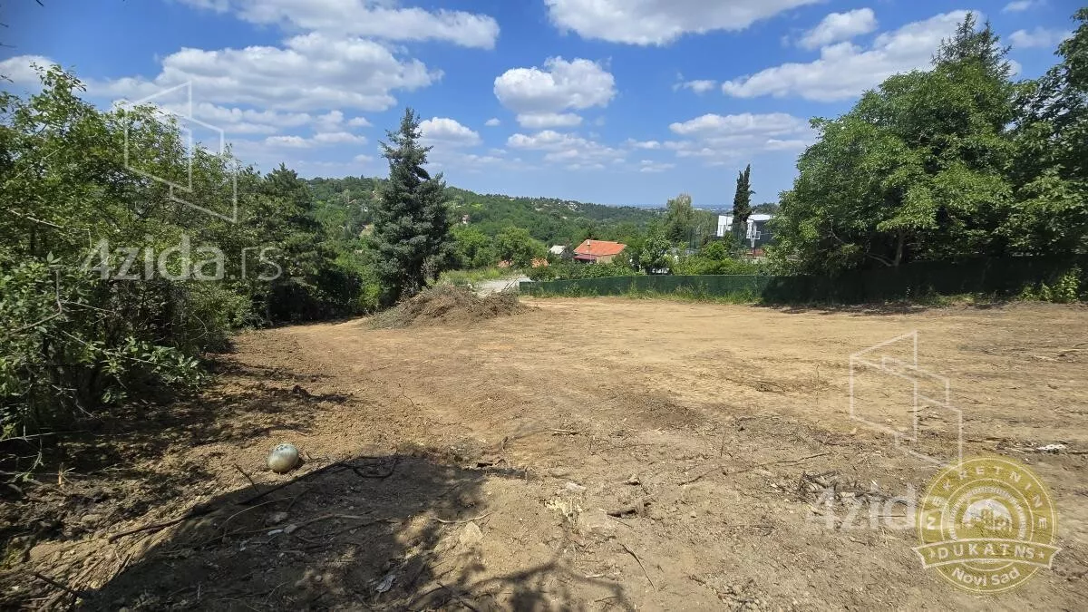 Plac | 4zida