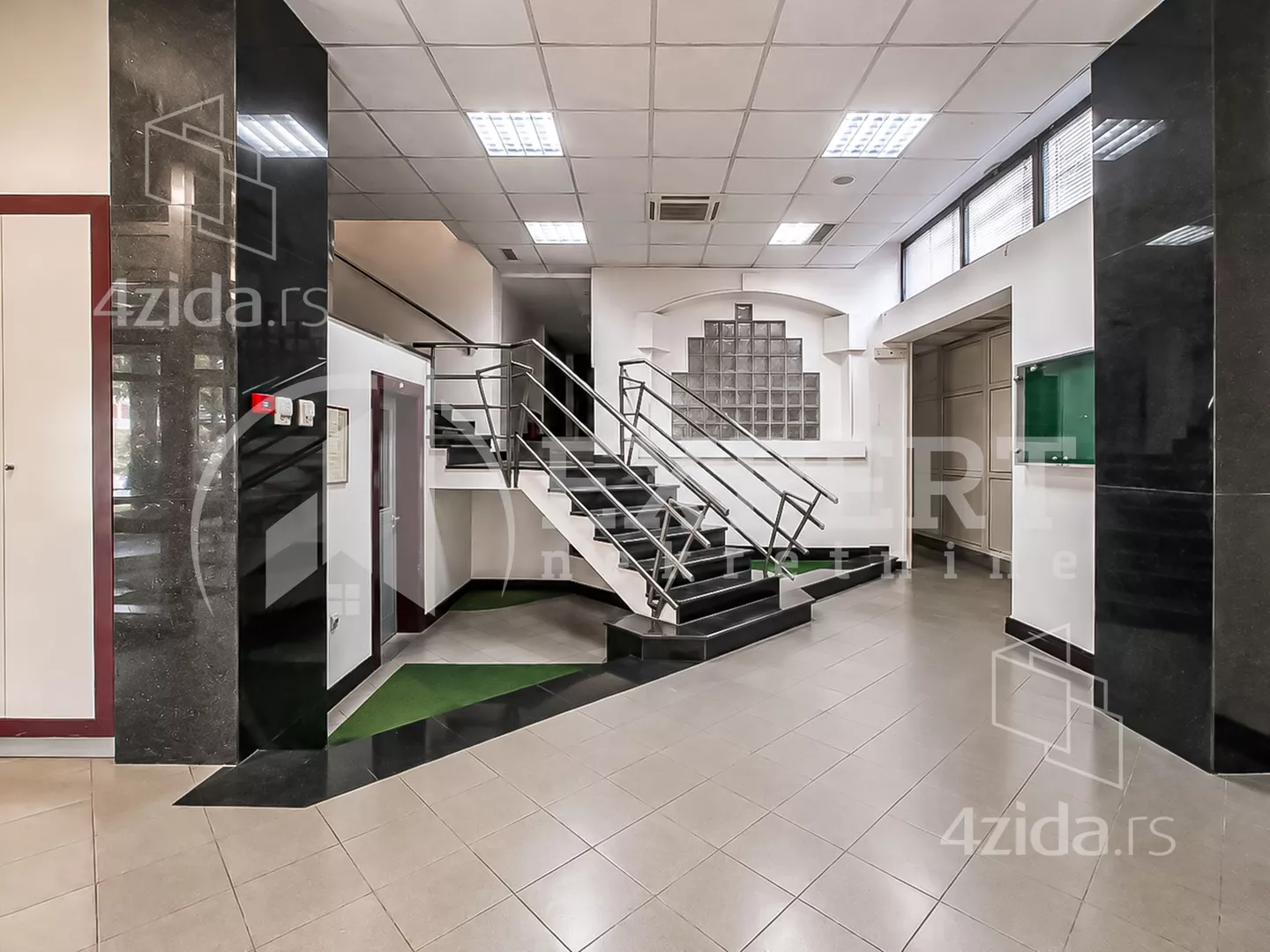 Lokal | 4zida