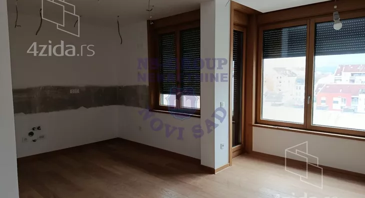 Petoiposoban stan | 4zida