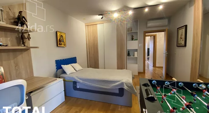 Troiposoban stan | 4zida