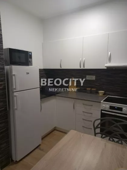 Bose Milićević | 4zida.rs