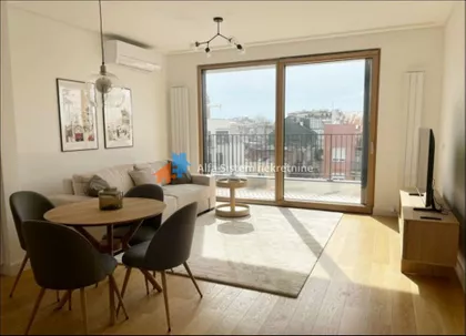 Vukov Spomenik | 4zida.rs