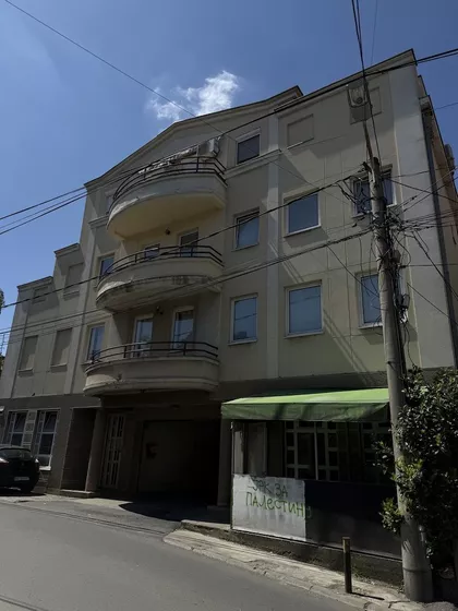 Vojvode Vlahovića | 4zida.rs