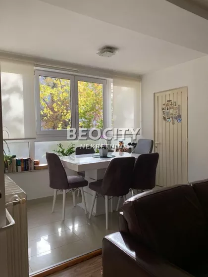 Balzakova | 4zida.rs