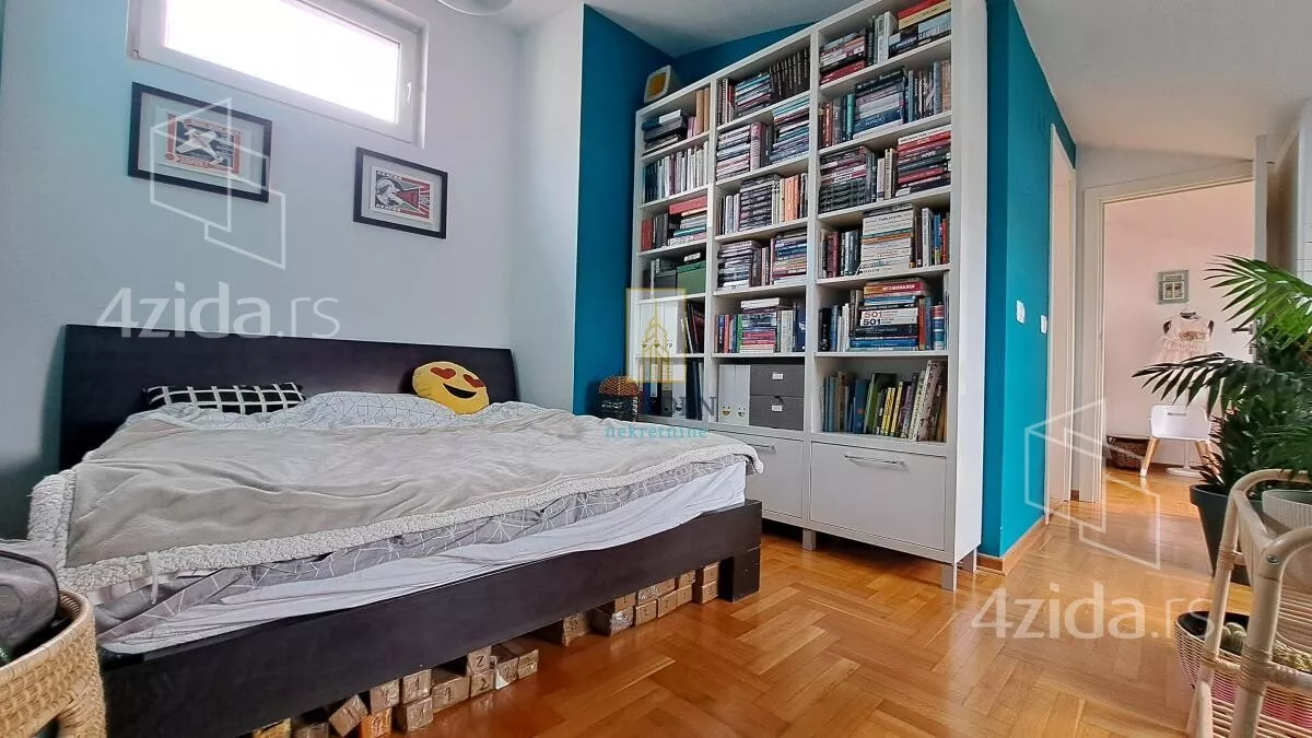 Troiposoban stan | 4zida