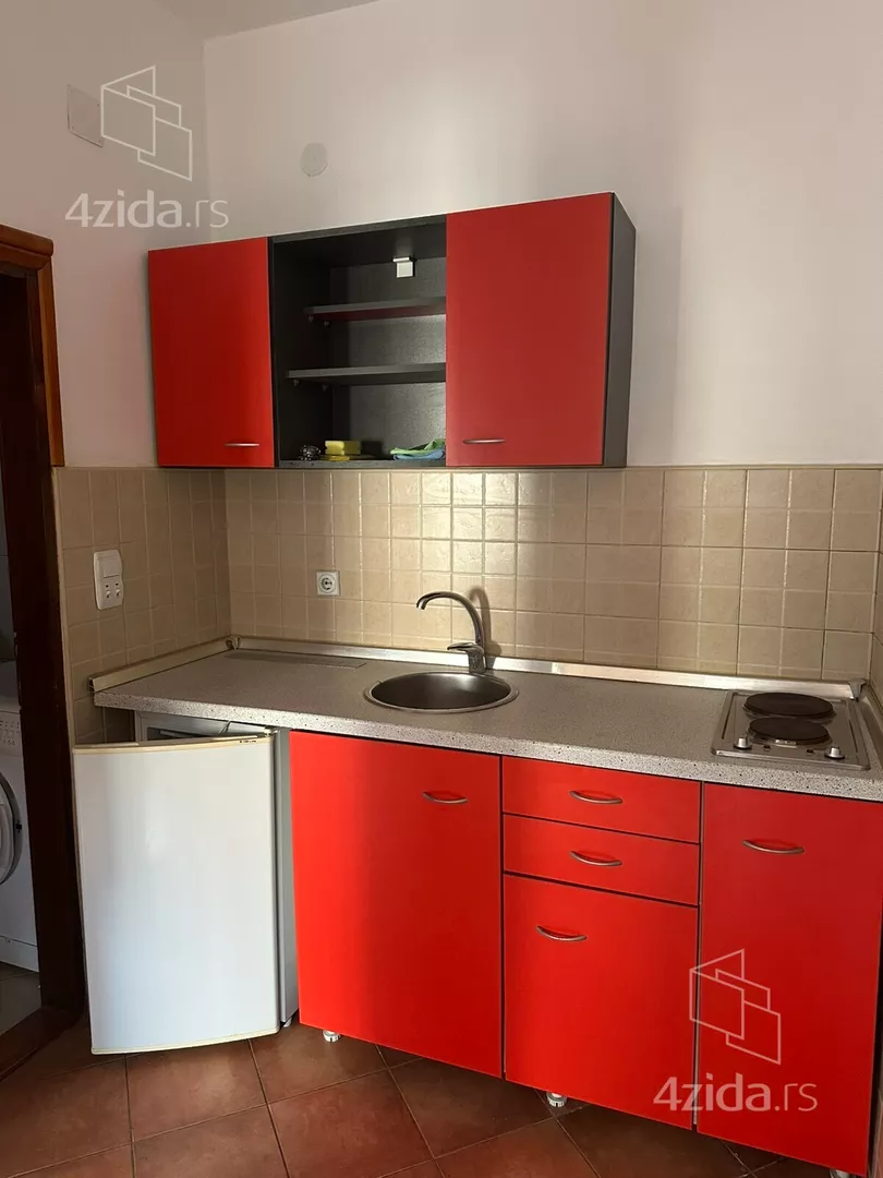 Garsonjera | 4zida