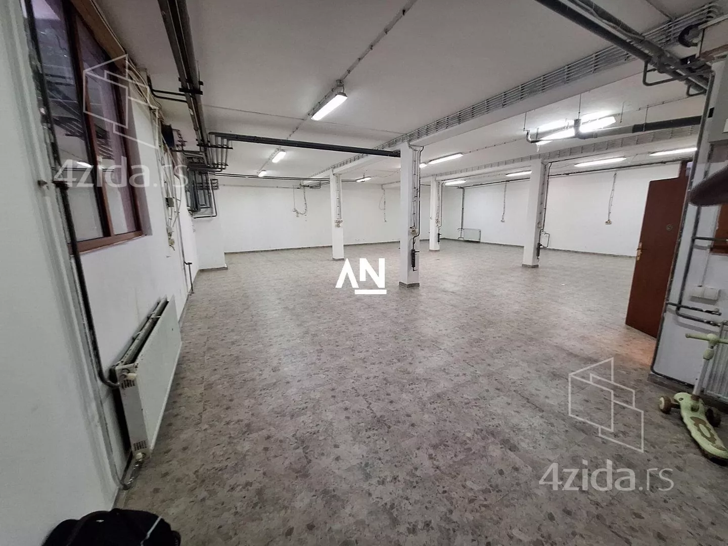 Poslovni prostor | 4zida