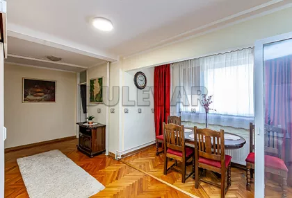 Trg 14. oktobra | 4zida.rs
