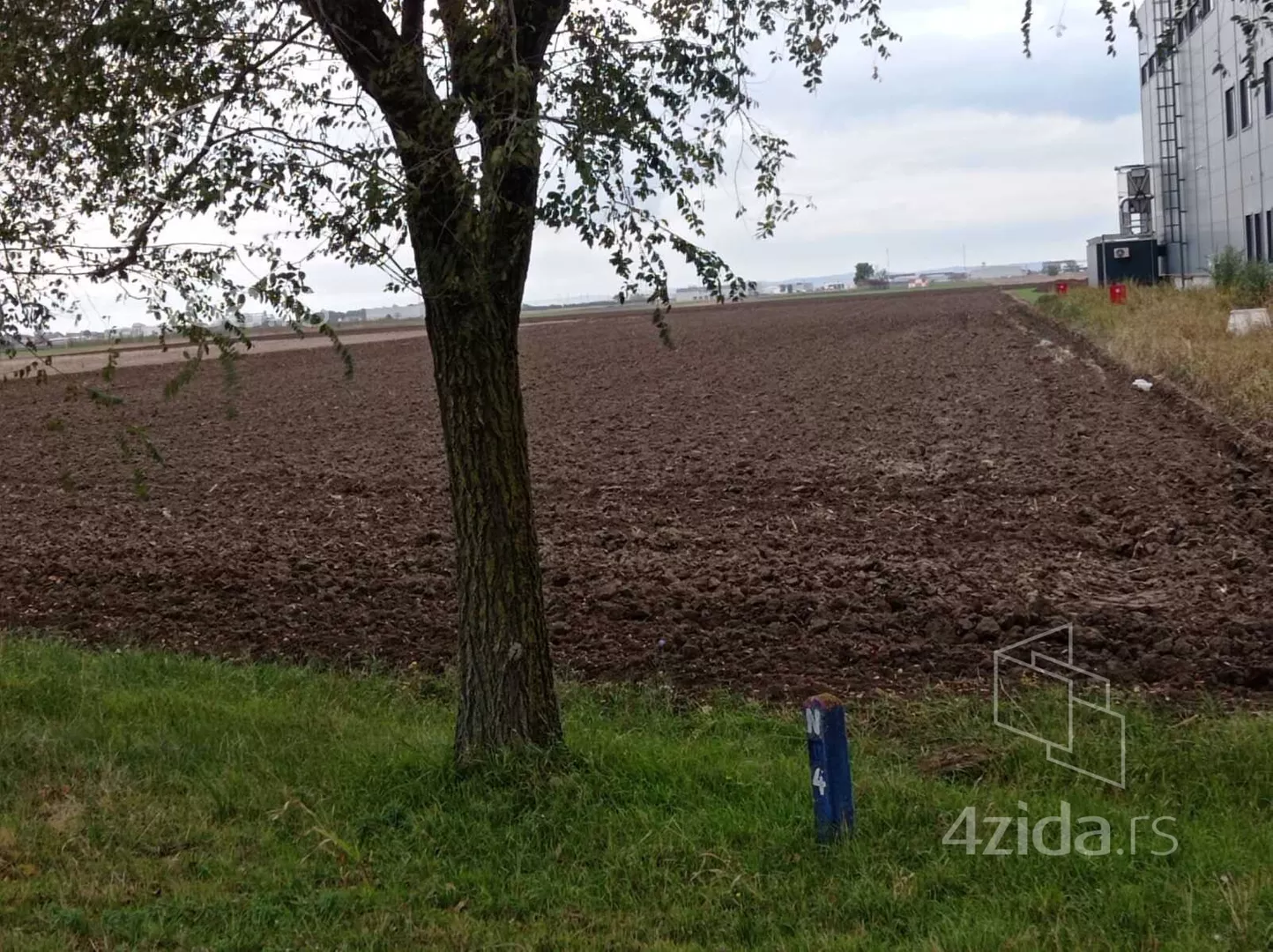 Građevinsko zemljište | 4zida