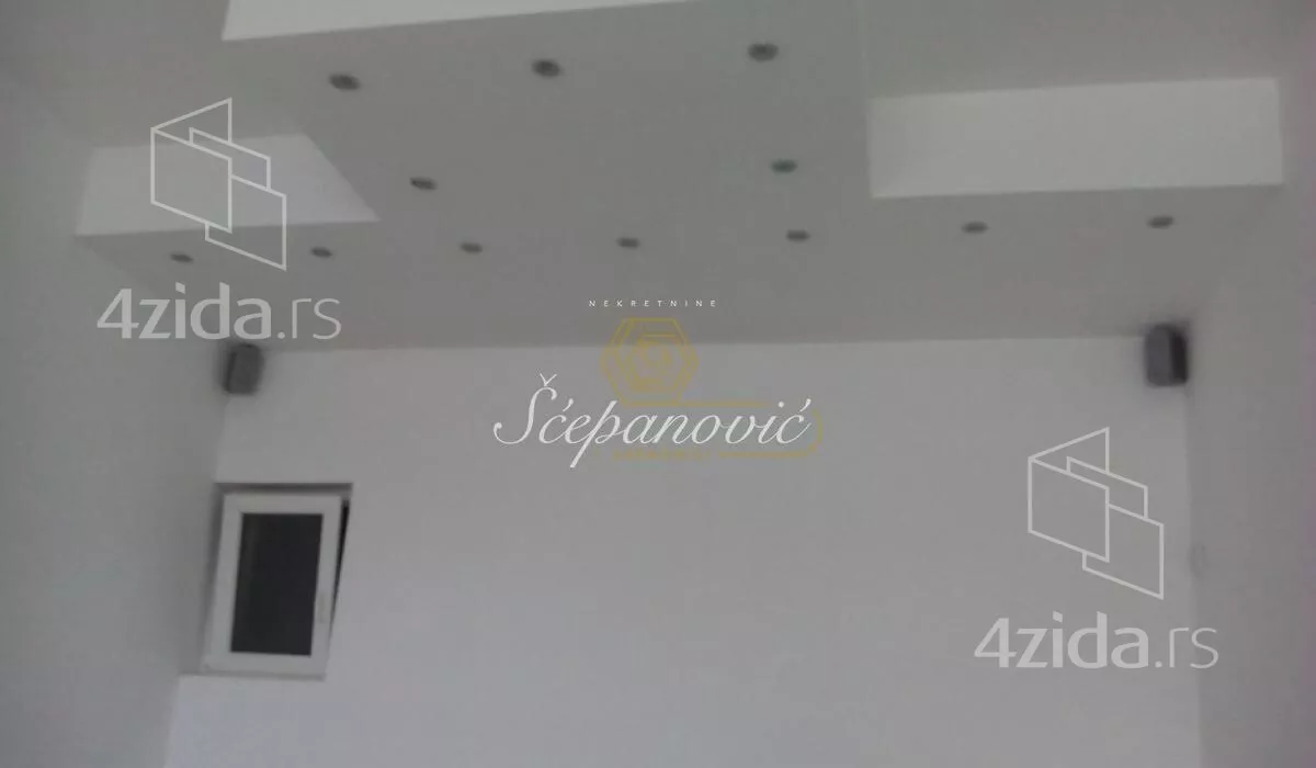 Lokal | 4zida