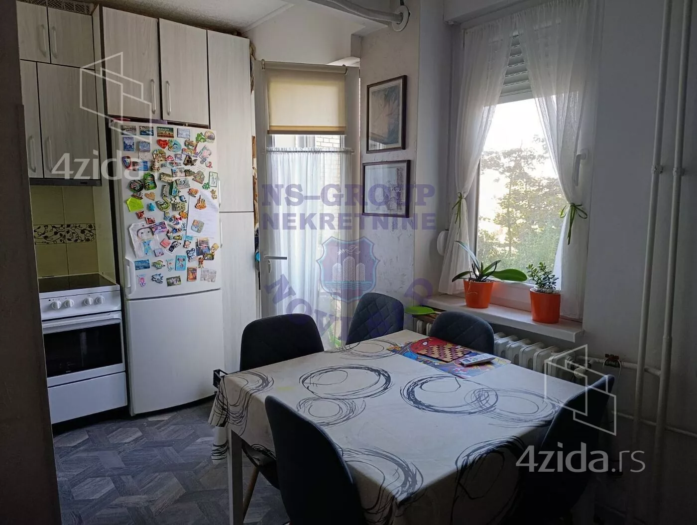 Dvoiposoban stan | 4zida