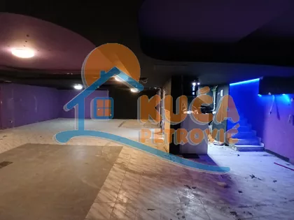 Obrenovićeva | 4zida.rs