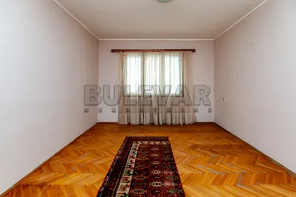 Jovana Skerlića | 4zida.rs