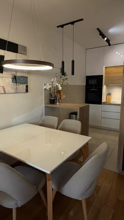 Crveni Krst Vračar | 4zida.rs