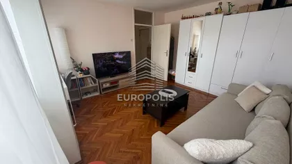 Ustanička | 4zida.rs
