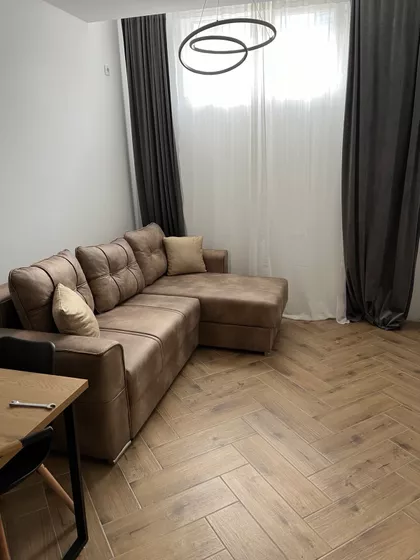 Crnogorska 11 | 4zida.rs