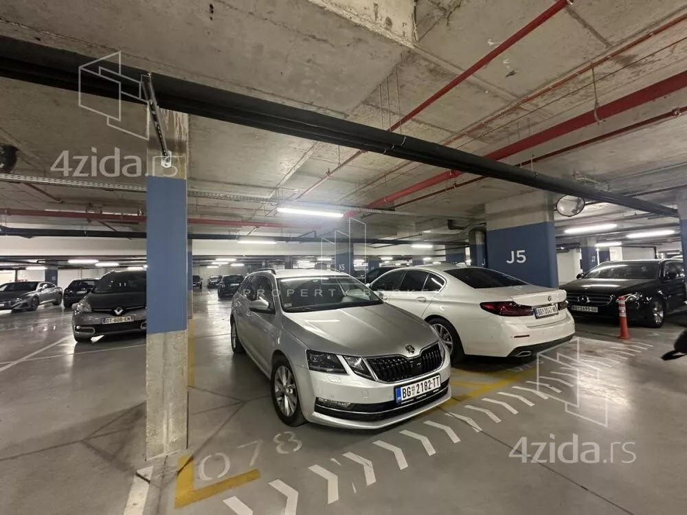 Garaža | 4zida