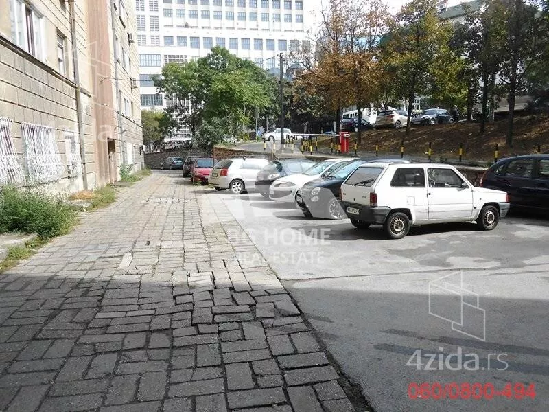 Šestosoban stan | 4zida