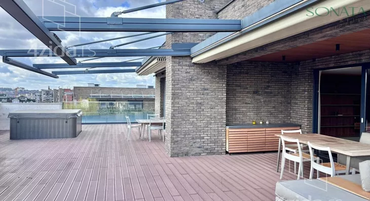 Petosoban stan | 4zida