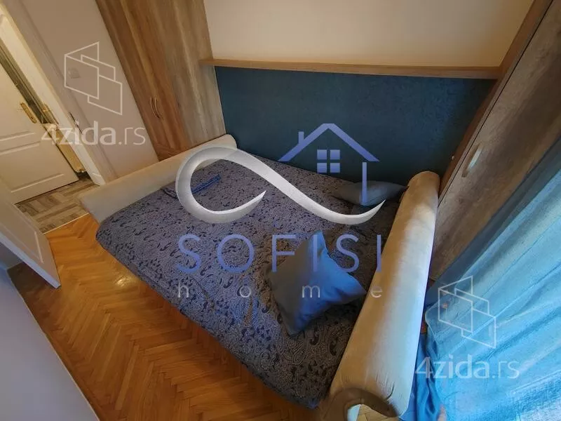Četvoroiposoban stan | 4zida