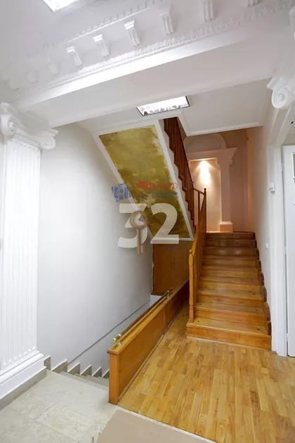 Autokomanda | 4zida.rs