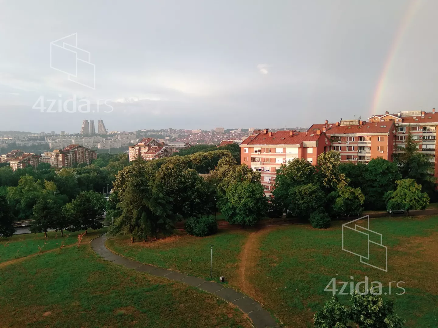 Dvoiposoban stan | 4zida