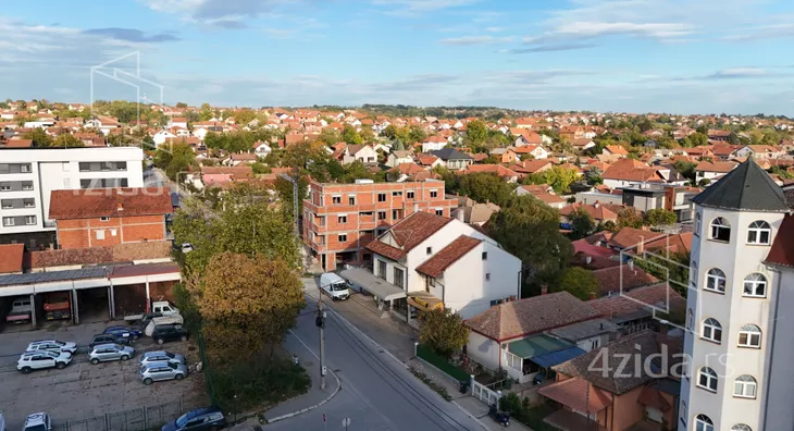 Petosoban stan | 4zida