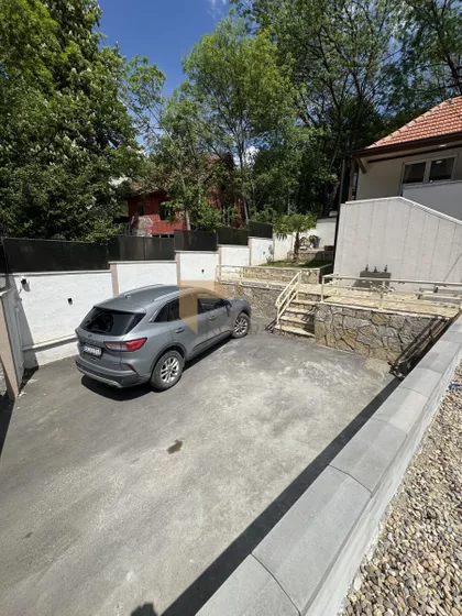 Avala | 4zida.rs