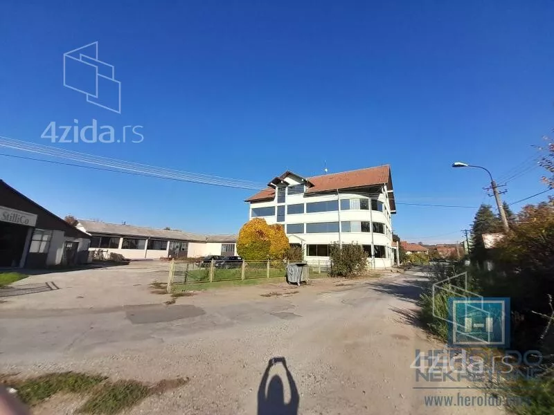 Poslovni prostor | 4zida