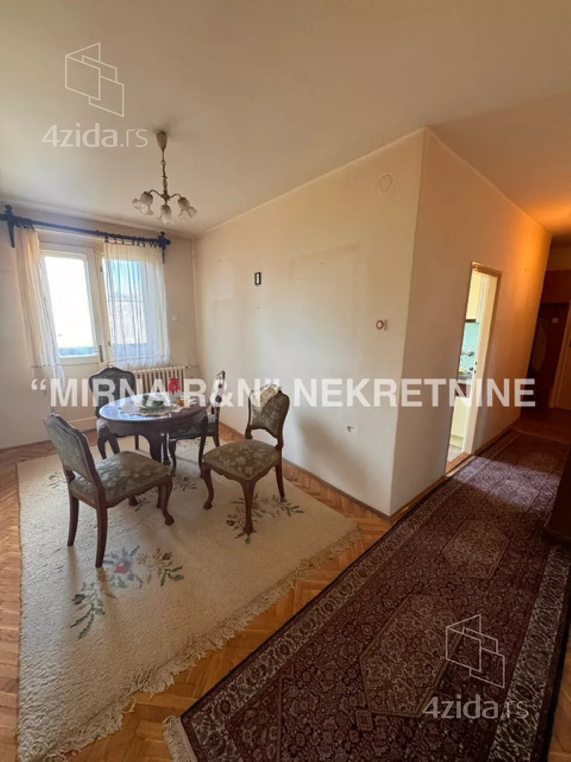 Troiposoban stan | 4zida