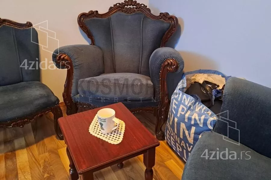 Petosoban stan | 4zida