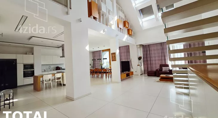 Sedmosoban stan | 4zida