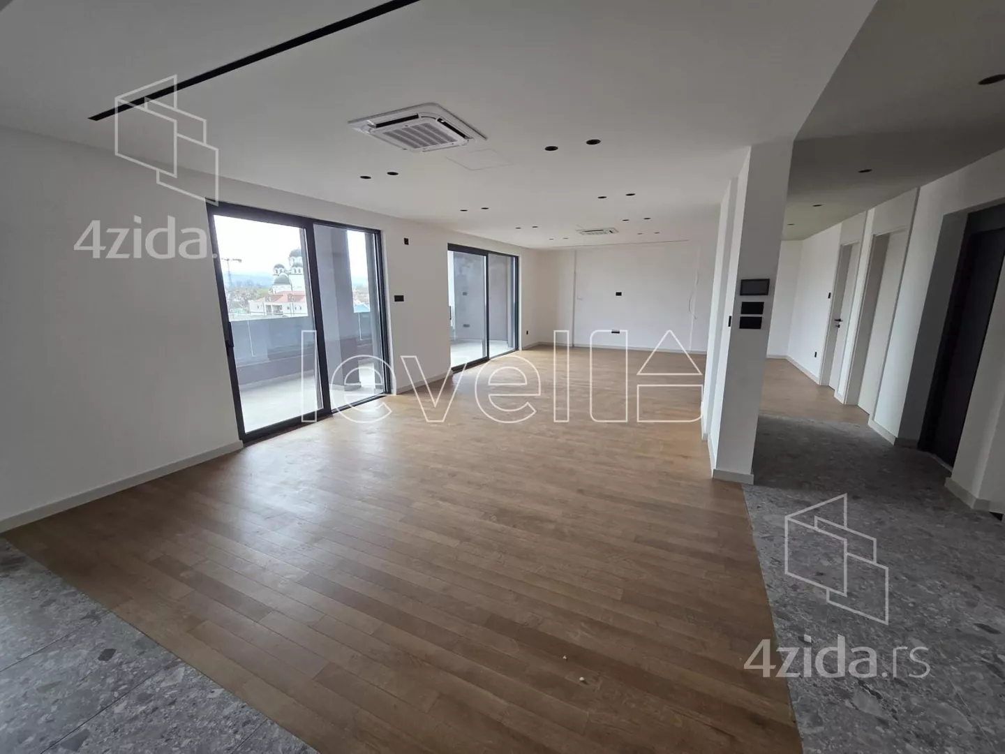 Petosoban stan | 4zida