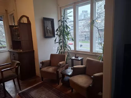 Karađorđev Trg | 4zida.rs