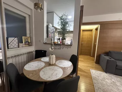 Šumadijska | 4zida.rs